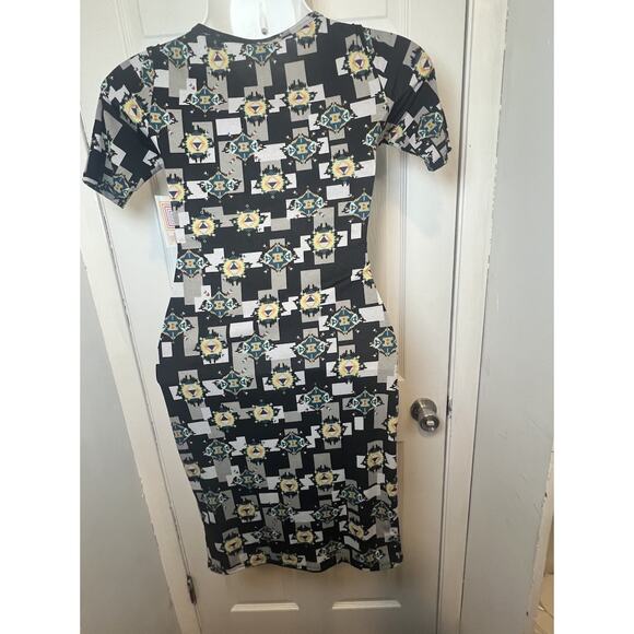 LuLaRoe Julia Dress Size Small NWT Black White Tribal Bodycon Fast Shipping - Picture 3 of 8